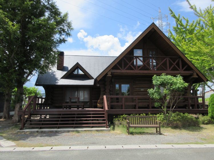 ログログ|ログハウスのBESS